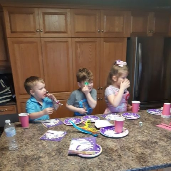 Meet your Posher, June - Picture 1 of 1